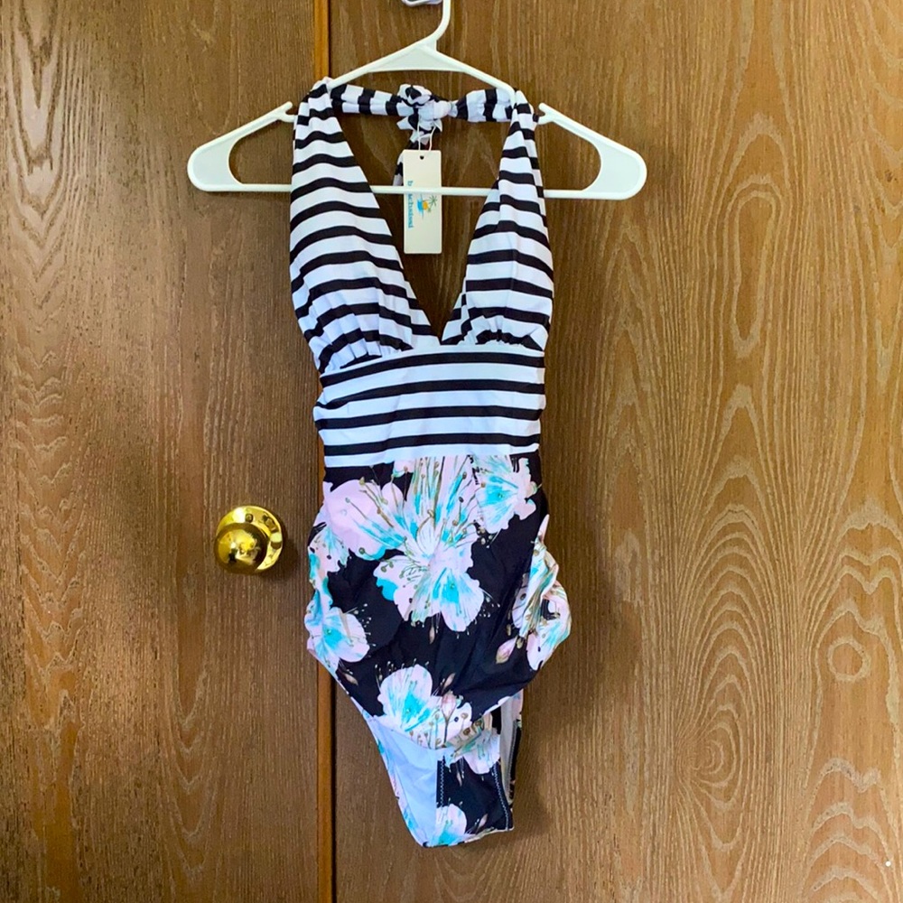Beachsissi stripe/print one piece swimsuit size sm